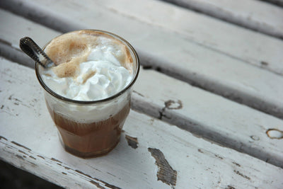 5 Deliciosos Saborizantes para Frappés Irresistibles en tu Negocio